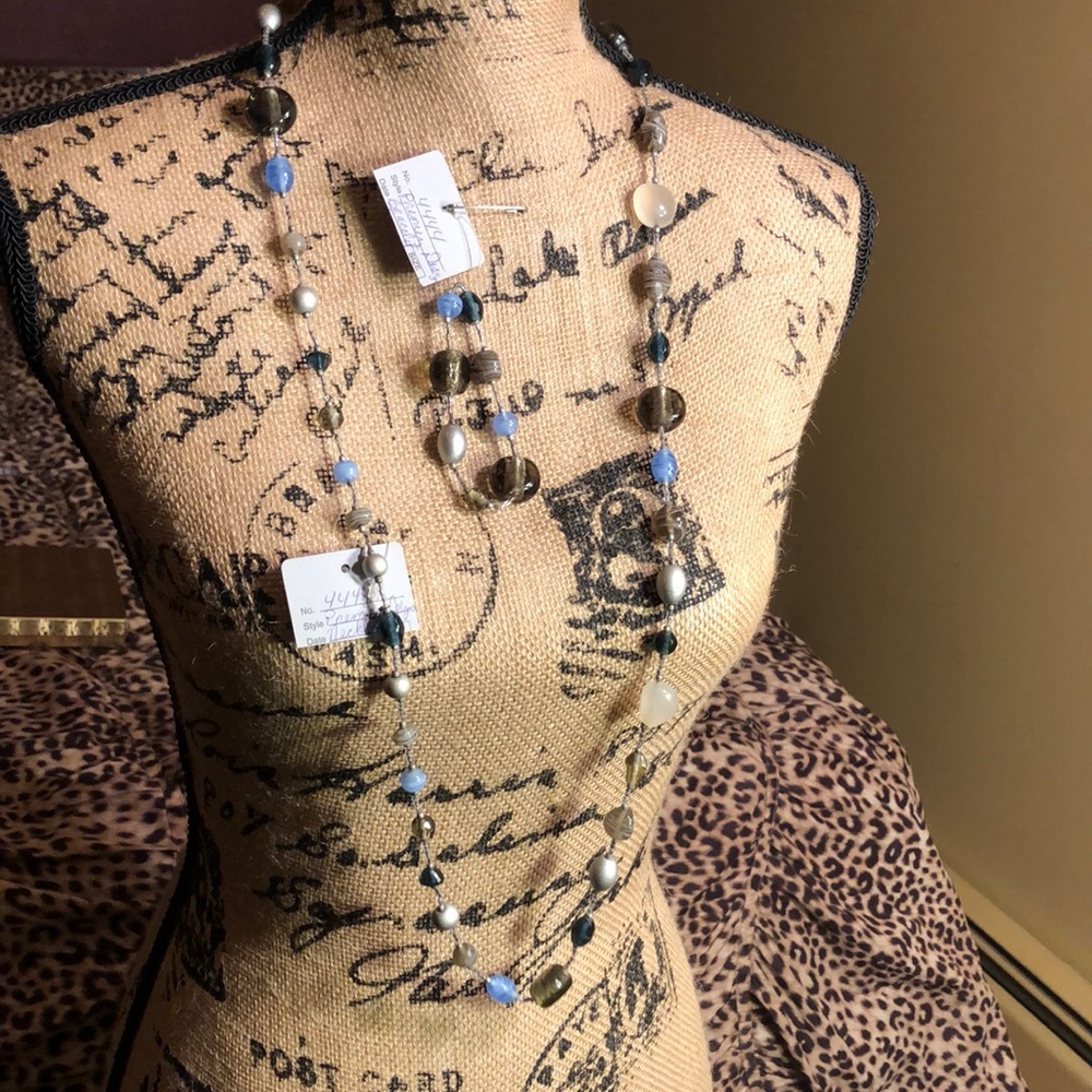 Premier Designs Beaded Necklace and Bracelet Set